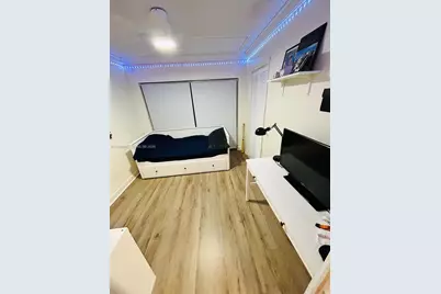 7342 NW 38th Pl, Coral Springs, FL 33065 - Photo 13