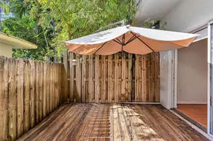 240 SW 15th Rd, Miami, FL 33129 - Photo 15