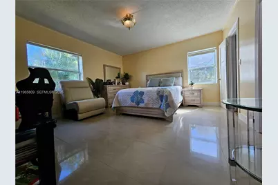 1232 NE 181st St, North Miami Beach, FL 33162 - Photo 19