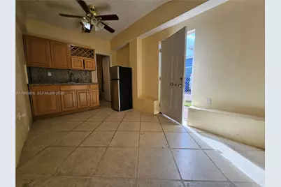 1232 NE 181st St, North Miami Beach, FL 33162 - Photo 31