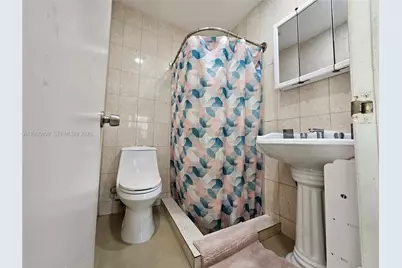 1232 NE 181st St, North Miami Beach, FL 33162 - Photo 25