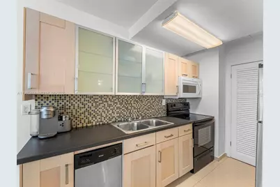 100 Lincoln Rd #417, Miami Beach, FL 33139 - Photo 13