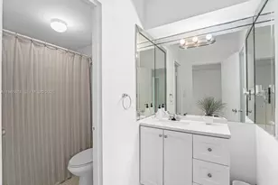 100 Lincoln Rd, Miami Beach, FL 33139 - Photo 17