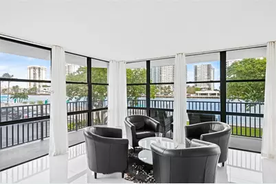 800 Parkview Dr #221, Hallandale Beach, FL 33009 - Photo 3