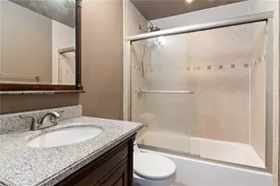 2162 W 60th St, Hialeah, FL 33016 - Photo 11