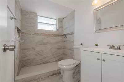 120 NE 175th St, Miami, FL 33162 - Photo 25