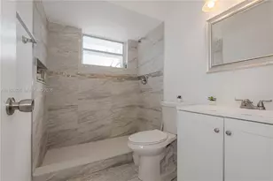 120 NE 175th St, Miami, FL 33162 - Photo 25