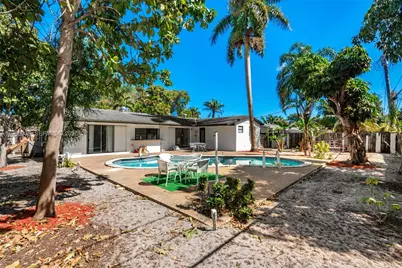 120 NE 175th St, Miami, FL 33162 - Photo 41