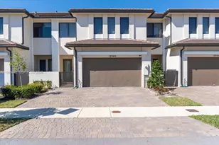 12060 SW 82nd Pl, Miami, FL 33156 - Photo 1