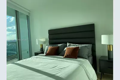 350 S Miami Ave #2114, Miami, FL 33130 - Photo 11