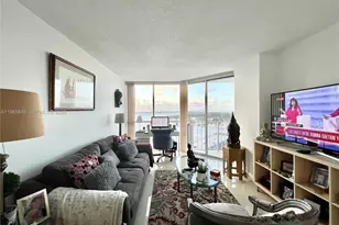 7601 E Treasure Dr, North Bay Village, FL 33141 - Photo 21