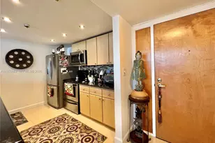 7601 E Treasure Dr, North Bay Village, FL 33141 - Photo 5