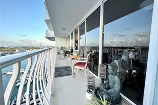 7601 E Treasure Dr, North Bay Village, FL 33141 - Photo 25