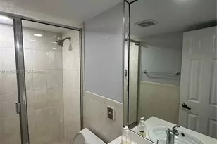 7981 S French Dr, Pembroke Pines, FL 33024 - Photo 17