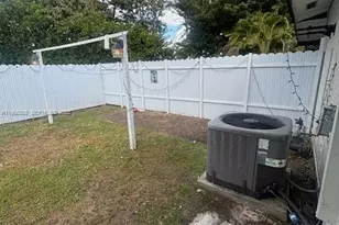 13265 SW 53rd St, Miami, FL 33175 - Photo 9