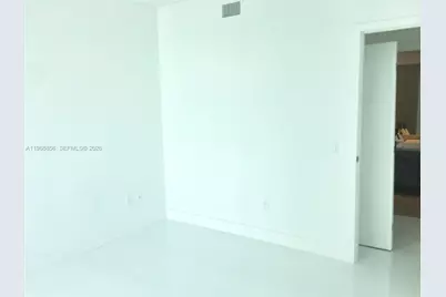 1080 Brickell Ave #2607, Miami, FL 33131 - Photo 7