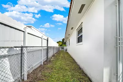 606 SW 58th Ct, Miami, FL 33144 - Photo 33