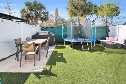 656 NW 203rd Ter, Miami Gardens, FL 33169 - Photo 23