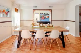 1545 NW 8th Terrace, Miami, FL 33125 - Photo 9