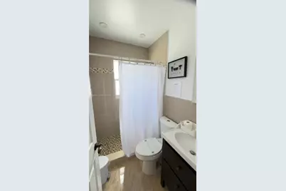 1545 NW 8th Ter, Miami, FL 33125 - Photo 21