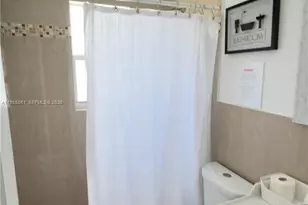 1545 NW 8th Terrace, Miami, FL 33125 - Photo 21