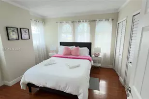 1545 NW 8th Terrace, Miami, FL 33125 - Photo 25