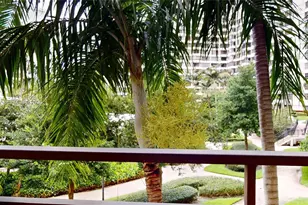 2500 Parkview Dr, Hallandale Beach, FL 33009 - Photo 13