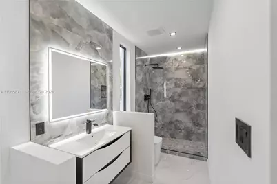 1644 NW 8th Ter, Miami, FL 33125 - Photo 25