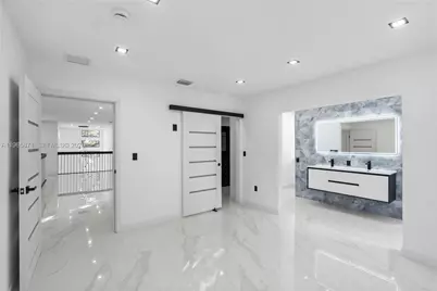 1644 NW 8th Ter, Miami, FL 33125 - Photo 43