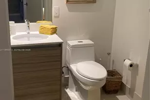 121 NE 34th St, Miami, FL 33137 - Photo 23