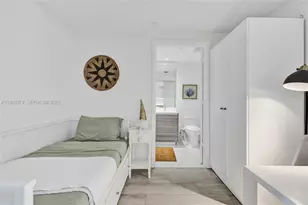121 NE 34th St, Miami, FL 33137 - Photo 55