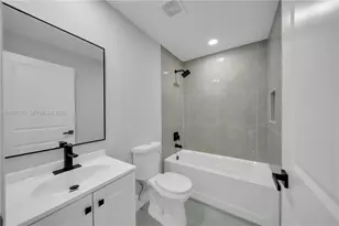 2801 42nd St W, Lehigh Acres, FL 33972 - Photo 5