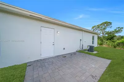 2801 42 St W, Lehigh Acres, FL 33972 - Photo 13