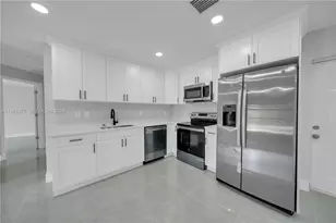 2801 42nd St W, Lehigh Acres, FL 33972 - Photo 3