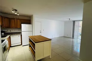 10725 Cleary Blvd, Plantation, FL 33324 - Photo 7