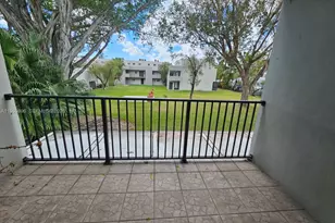 140 NW 87th Ave, Miami, FL 33172 - Photo 15