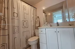 140 NW 87th Ave, Miami, FL 33172 - Photo 9