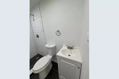 200 NW 13th St #5, Miami, FL 33136 - Photo 5