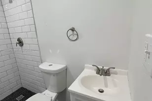 200 NW 13th St, Miami, FL 33136 - Photo 5