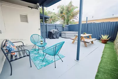 1232 SW 30th Pl, Miami, FL 33135 - Photo 15