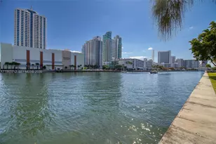 800 Parkview Dr, Hallandale Beach, FL 33009 - Photo 21