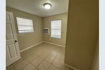 11815 SW 213th St, Miami, FL 33177 - Photo 3
