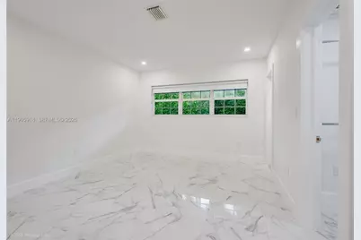 52 Camden Dr, Bal Harbour, FL 33154 - Photo 35