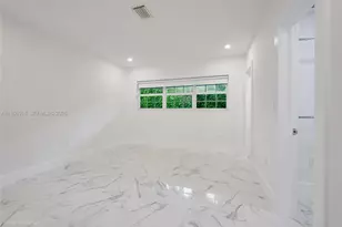 52 Camden Dr, Bal Harbour, FL 33154 - Photo 35