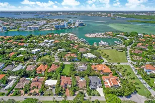 52 Camden Dr, Bal Harbour, FL 33154 - Photo 5