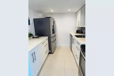 20335 W Country Club Dr #608, Aventura, FL 33180 - Photo 5