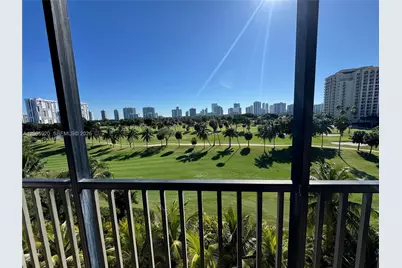 20335 W Country Club Dr #608, Aventura, FL 33180 - Photo 11