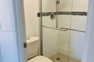 20335 W Country Club Dr, Aventura, FL 33180 - Photo 21