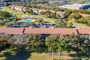 12800 SW 7th Ct, Pembroke Pines, FL 33027 - Photo 9