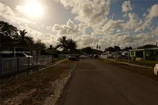 810 NW 84th Terrace, Miami, FL 33150 - Photo 5